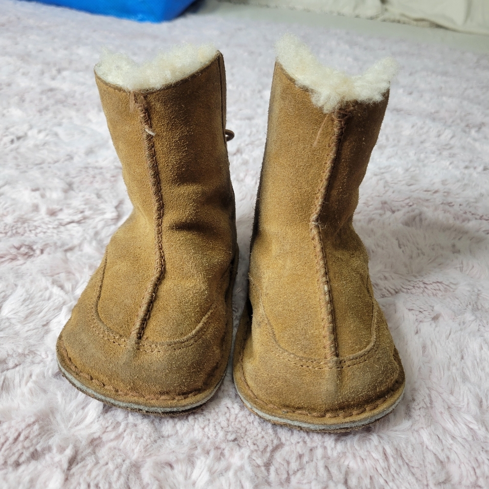 UGG BOO Boots